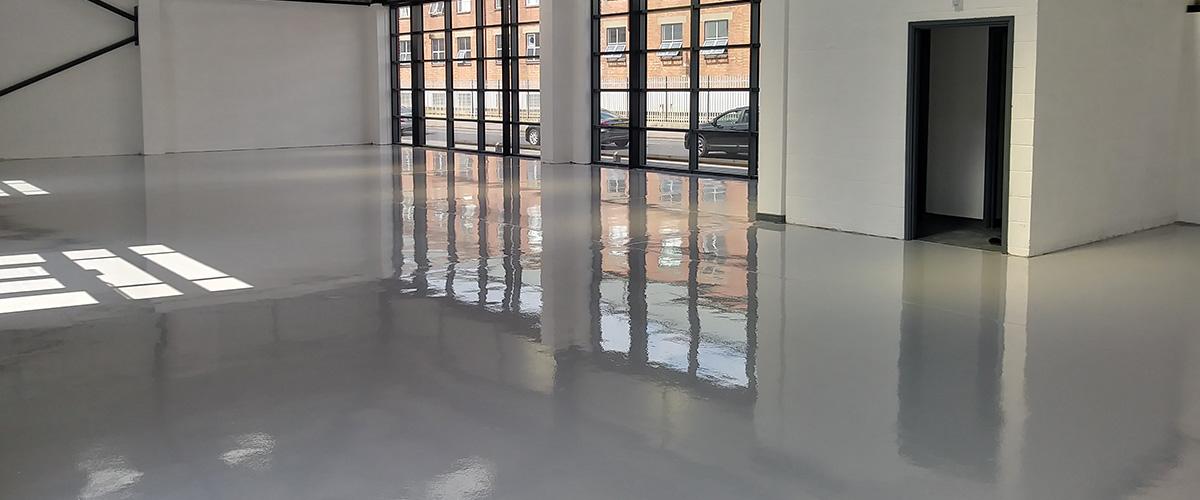 Resin floor coating