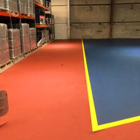 Chemical resistant resin floor