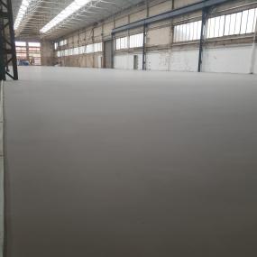 Pumped screed flooring