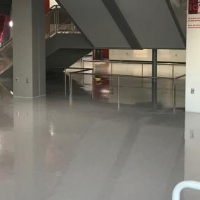Retail and leisure resin floor