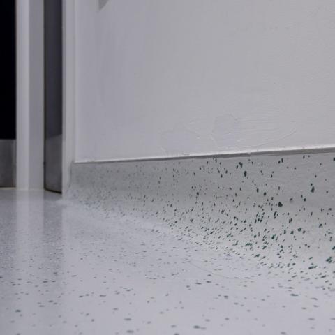 resin floor coving flake